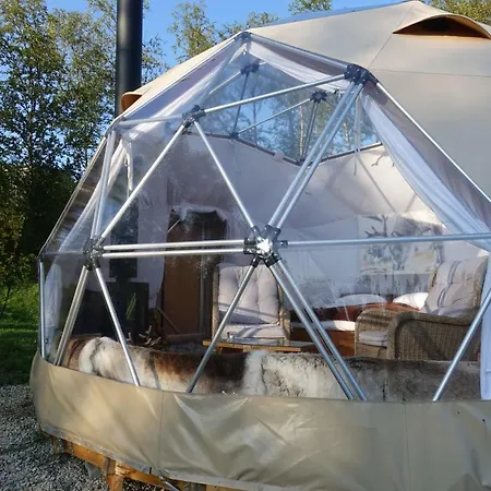 Wild Caribou Dome Luxury tent