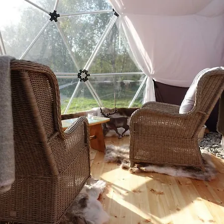 Wild Caribou Dome ラグジュアリーテント