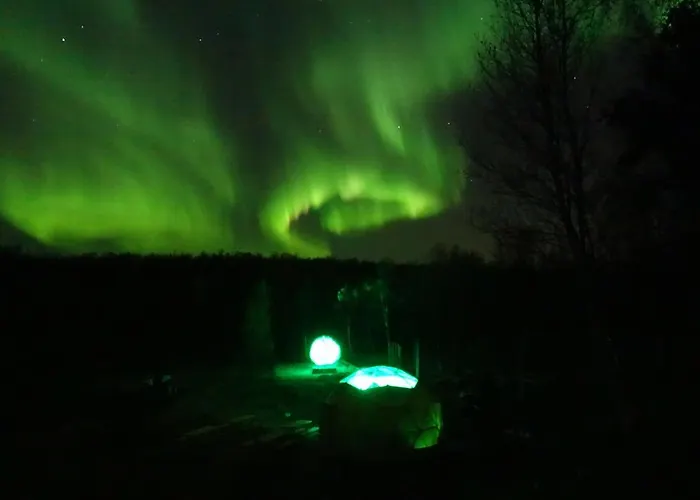 Wild Caribou Dome Luxe tent Lakselv